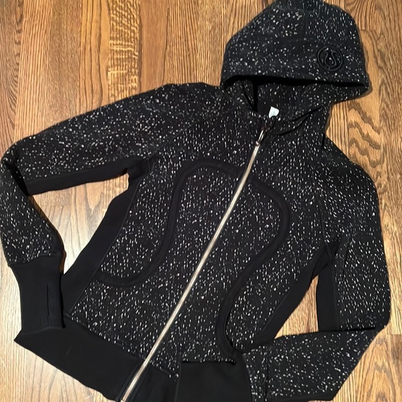Rare Lululemon Scuba hoodie with rose gold details - Picture 1 of 7